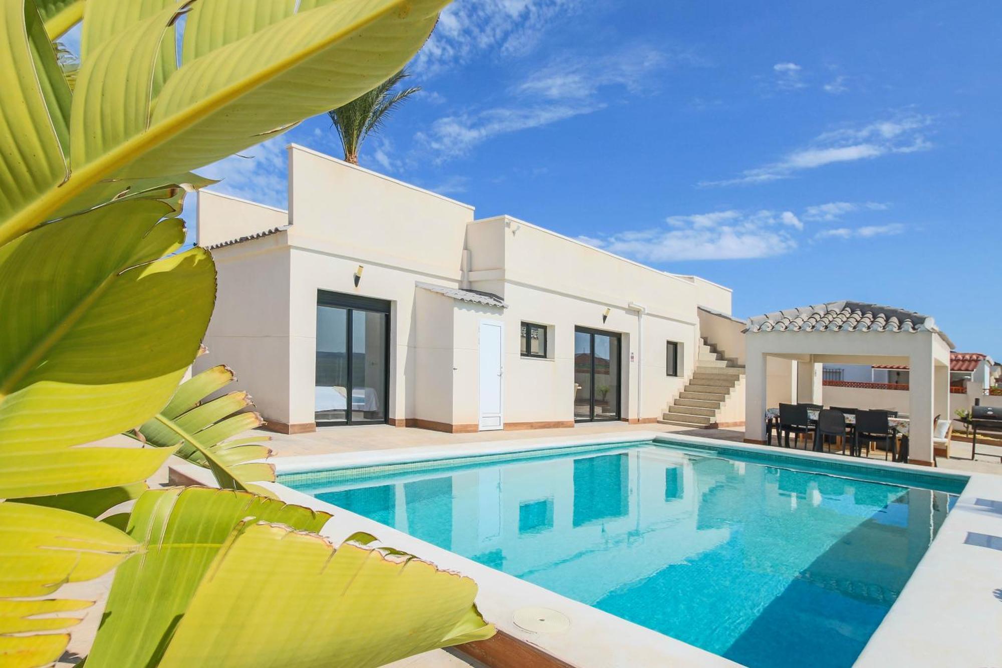 Pink Lagoon Villa Торевьиа Экстерьер фото